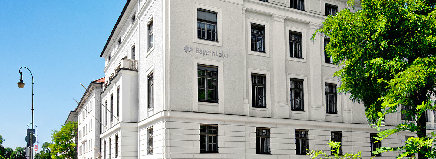 Das Förderinstitut BayernLabo im staatlichen Auftrag für Bayern Umfangreiche Möglichkeiten der BayernLabo als Organ der staatlichen Wohnungspolitik.