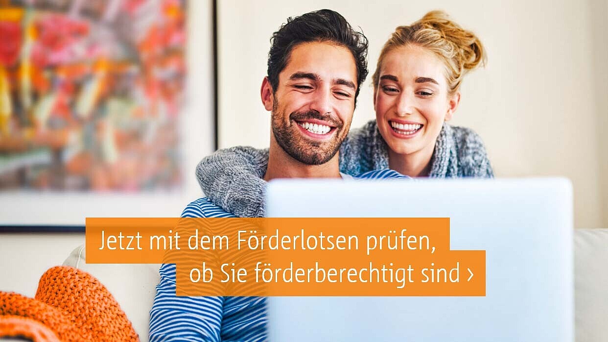 Prüfung der Förderfähigkeit mit dem Förderlotsen | BayernLabo Förderlotse auf Tablet zur Prüfung der Förderfähigkeit durch die BayernLabo